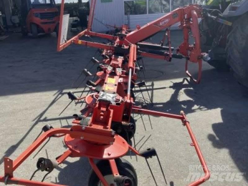Kuhn GF 7702 Raker og høyvendere