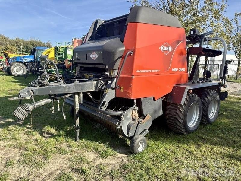 Kuhn VBP 2160 Rundballepakker