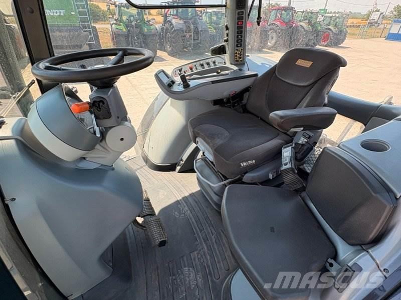 Valtra S274 Traktorer