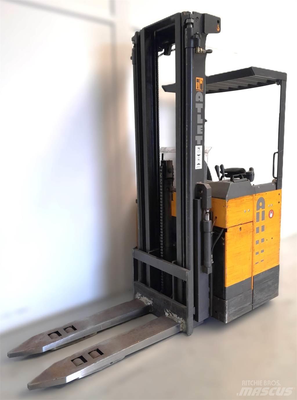 Atlet XSN160 Stablere