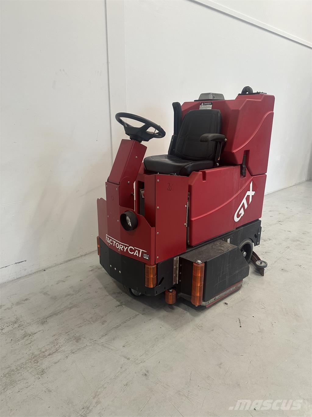Factory Cat GTX 34-C Truck - Annet