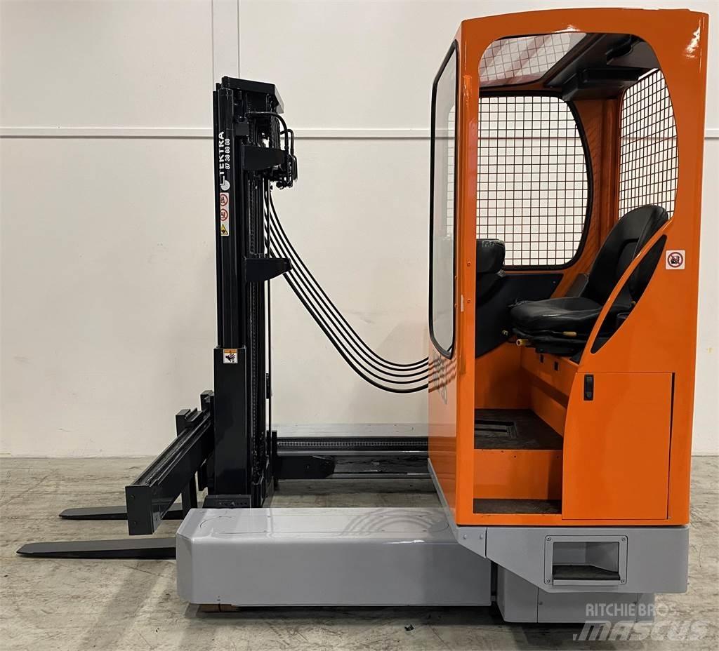 Hubtex MQ 30 AC 4-veis truck