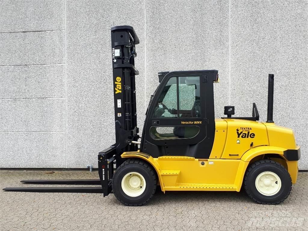 Yale GDP90VX Diesel Trucker