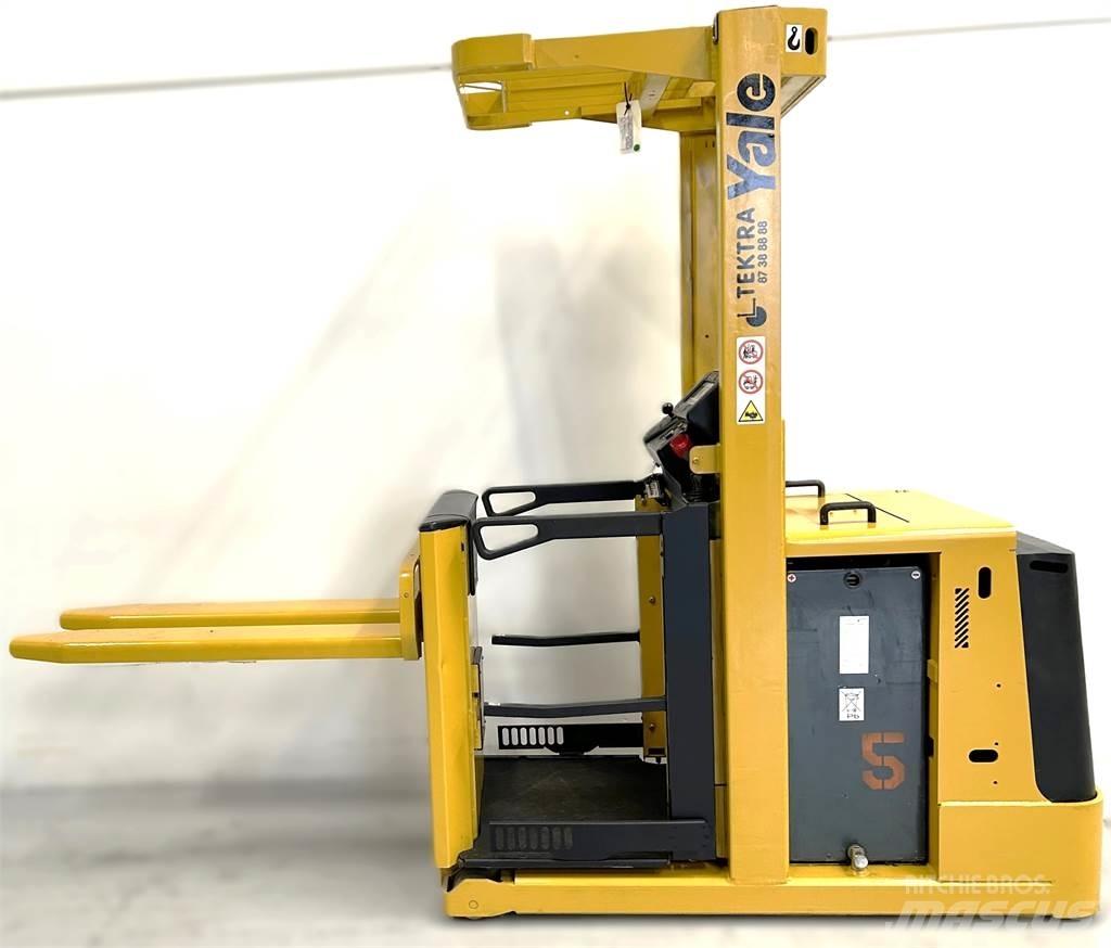Yale MO10E-SL Middelsløftende plukketruck