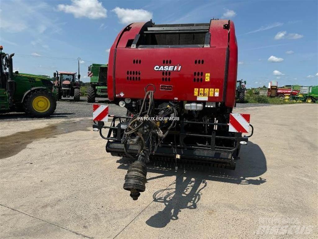 Case IH RB465 Rundballepresser