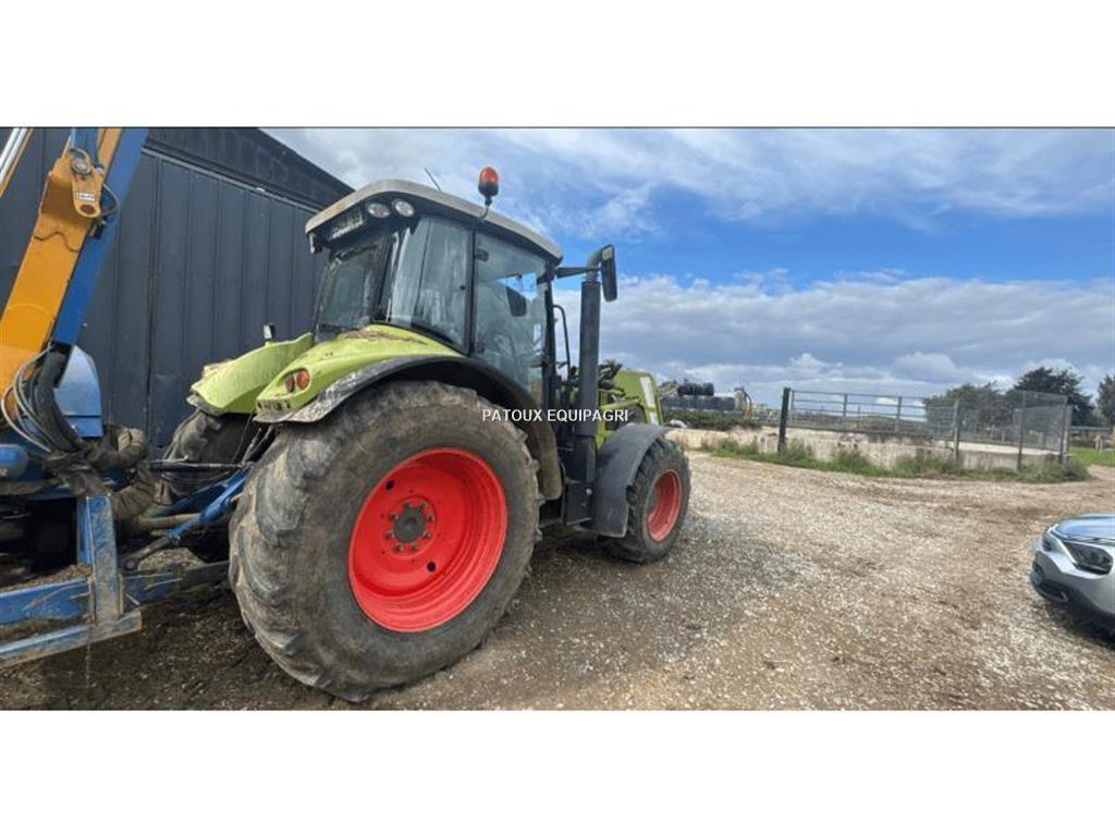CLAAS ARION640 Traktorer