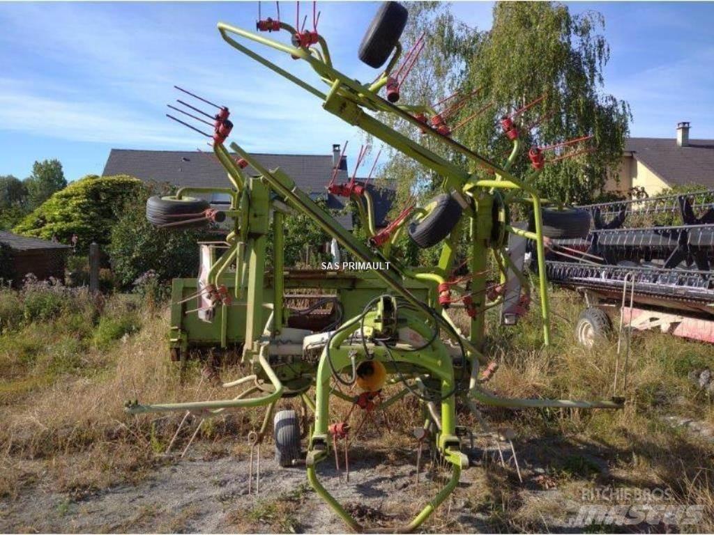 CLAAS VOLTO 770 Raker og høyvendere