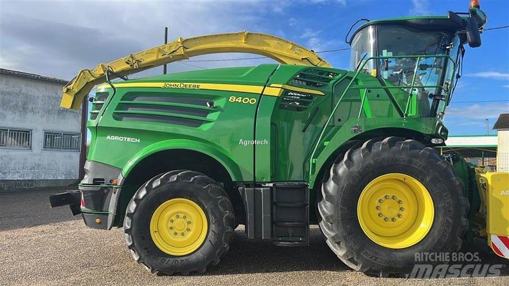 John Deere 8400 Fôrhøstere