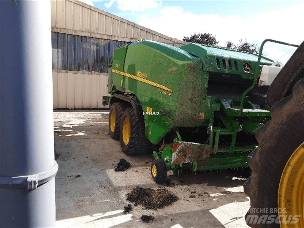John Deere C441R Rundballepakker