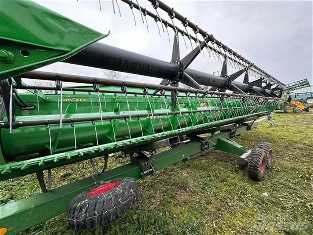 John Deere T 660 Skurtreskere