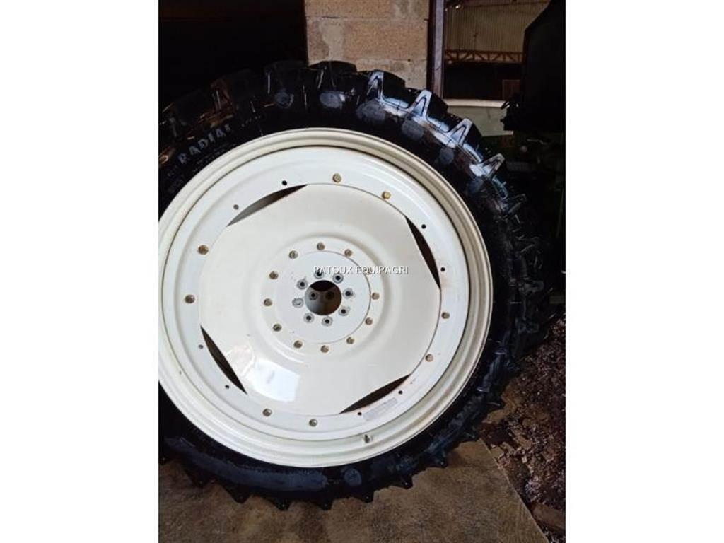 Kleber 270/95R48 Dekk, hjul og felger