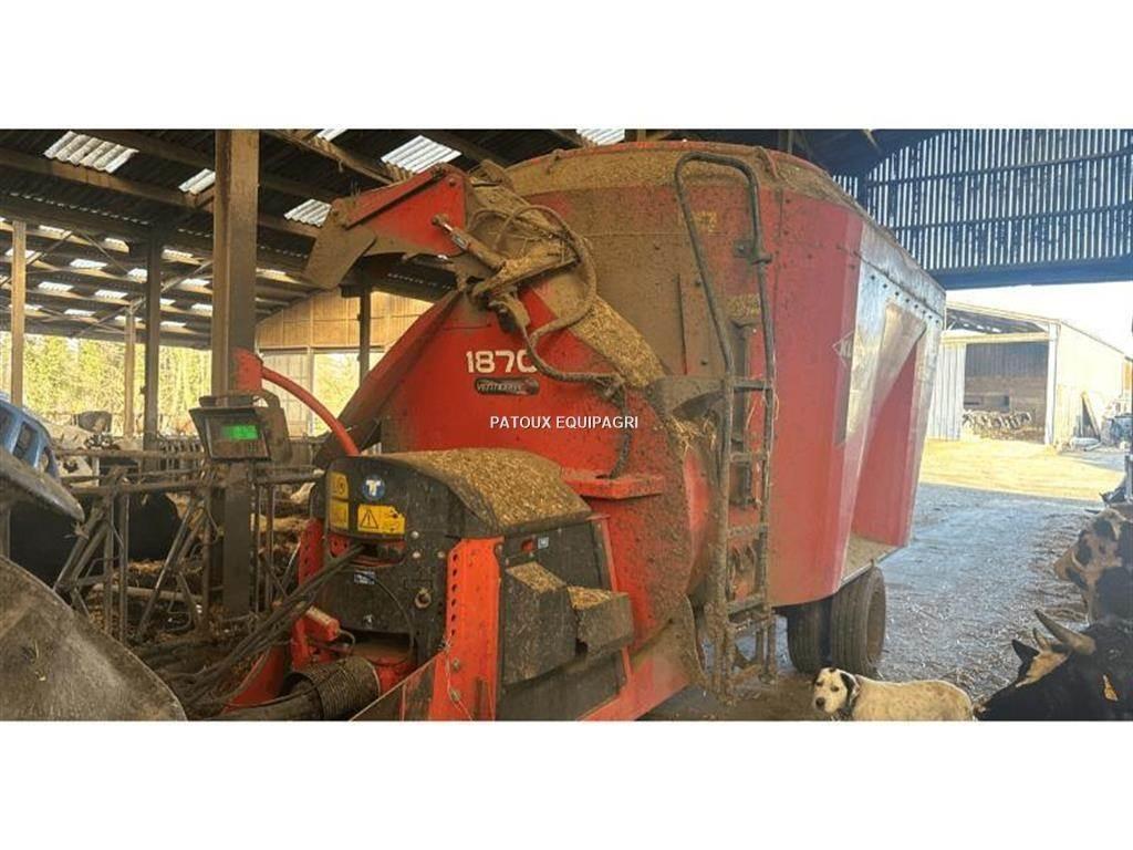 Kuhn 1870 Blande- og fôringsmaskiner