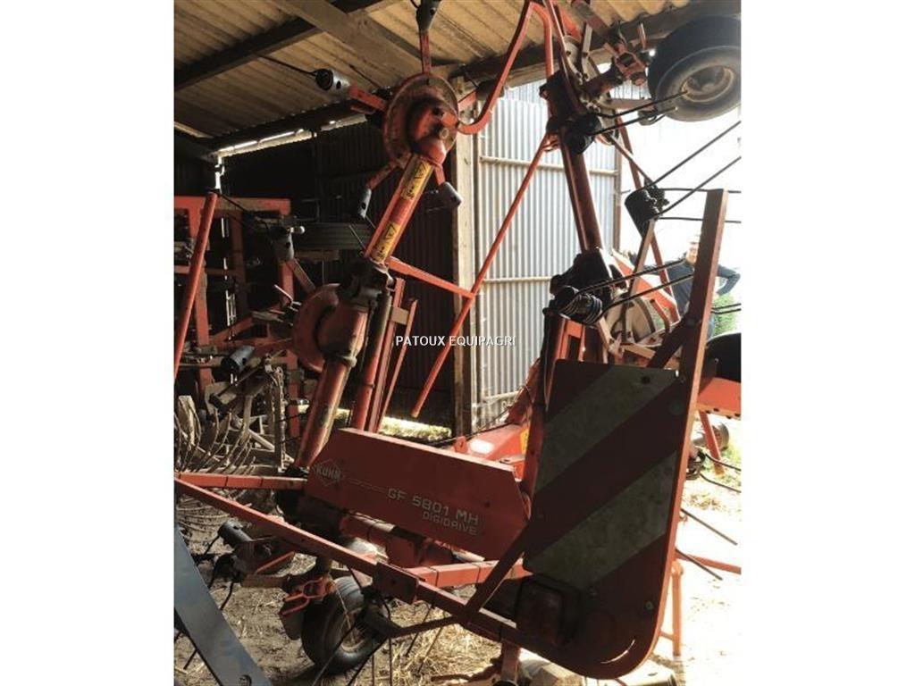 Kuhn GF5801 Raker og høyvendere
