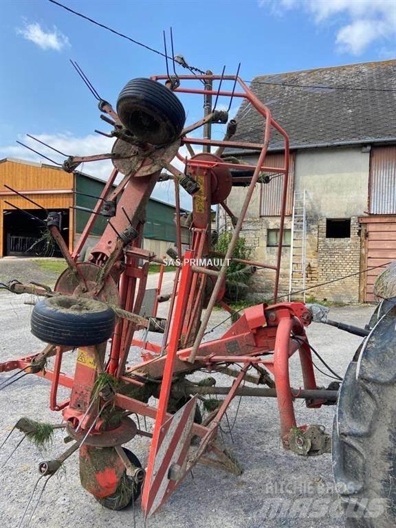 Kuhn GF6502 Raker og høyvendere