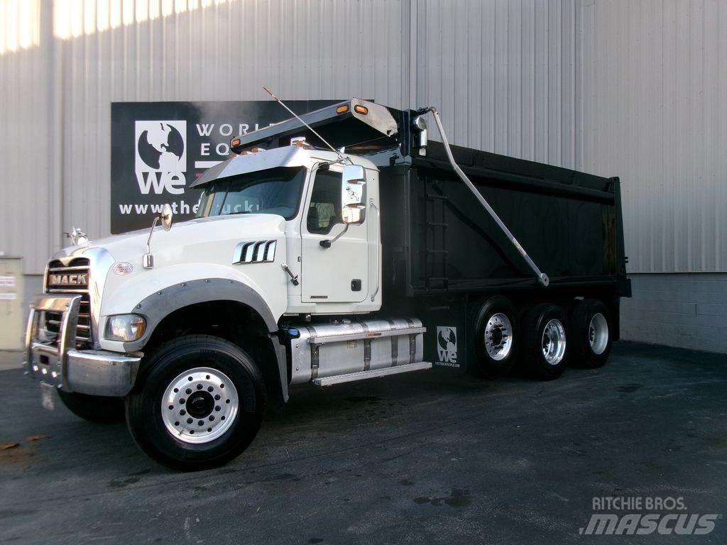 Mack GR64F Tippbil