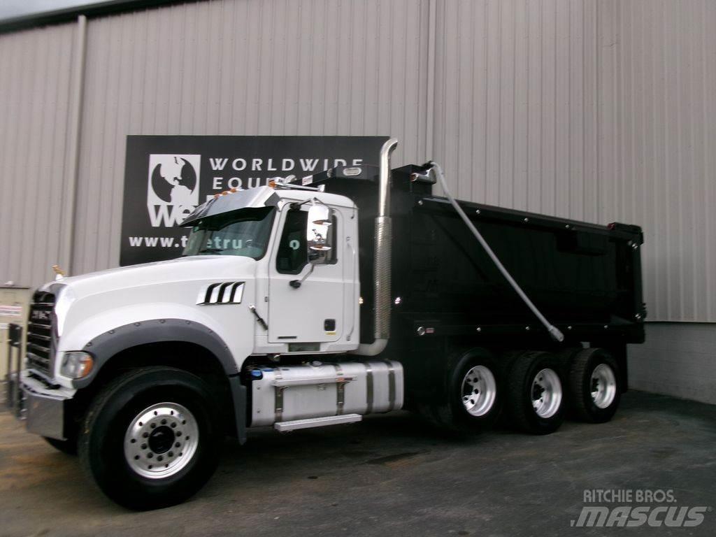 Mack GR64FR Tippbil