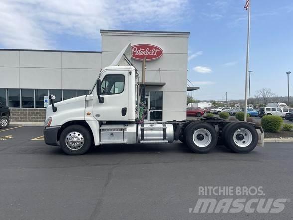 Freightliner CASCADIA 116 Trekkvogner