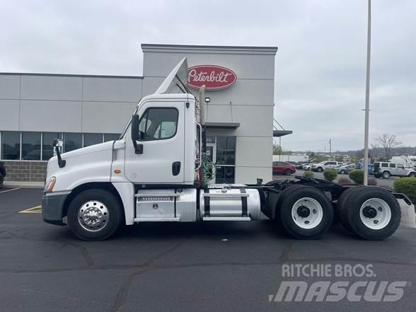 Freightliner CASCADIA 116 Trekkvogner