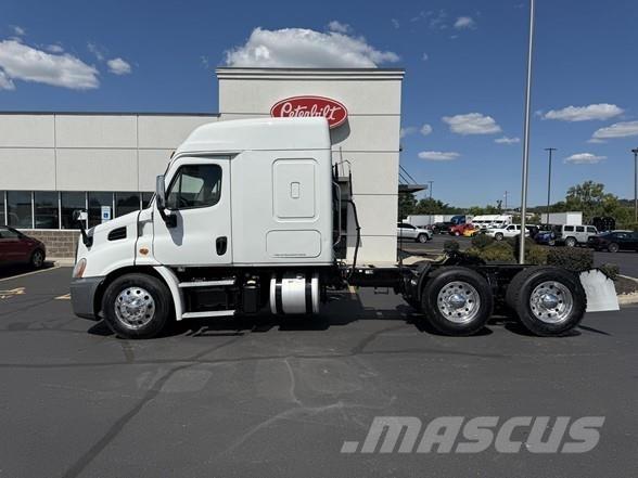 Freightliner CASCADIA 116 Trekkvogner