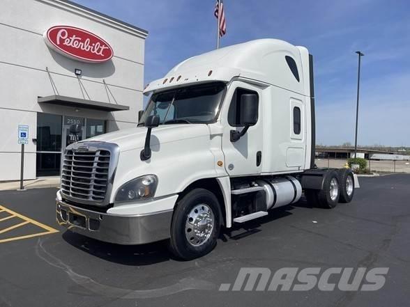 Freightliner CASCADIA 116 Trekkvogner