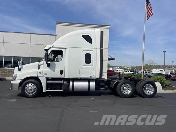Freightliner CASCADIA 116 Trekkvogner