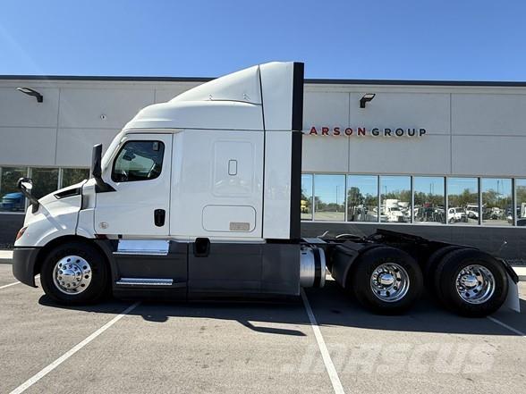 Freightliner CASCADIA 116 Trekkvogner
