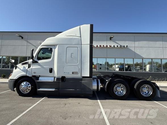 Freightliner CASCADIA 116 Trekkvogner