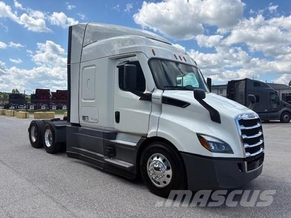 Freightliner CASCADIA 116 Trekkvogner