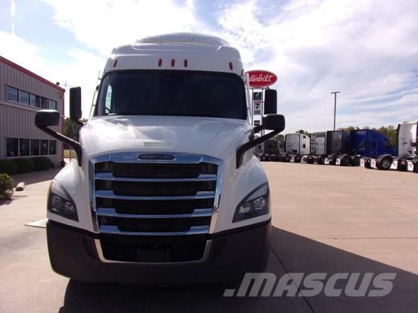 Freightliner CASCADIA 116 Trekkvogner