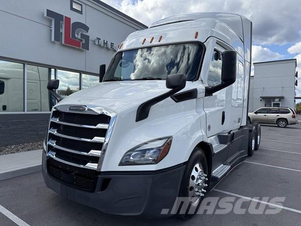 Freightliner CASCADIA 116 Trekkvogner