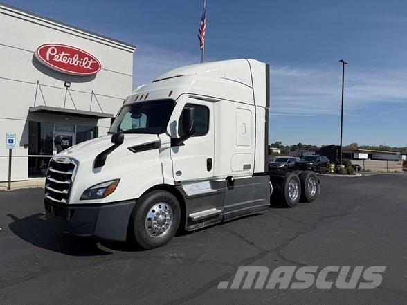 Freightliner CASCADIA 116 Trekkvogner