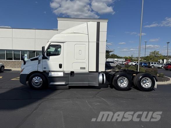 Freightliner CASCADIA 116 Trekkvogner