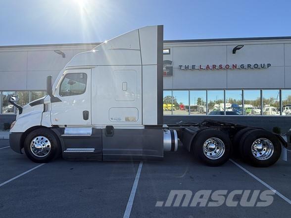 Freightliner CASCADIA 116 Trekkvogner