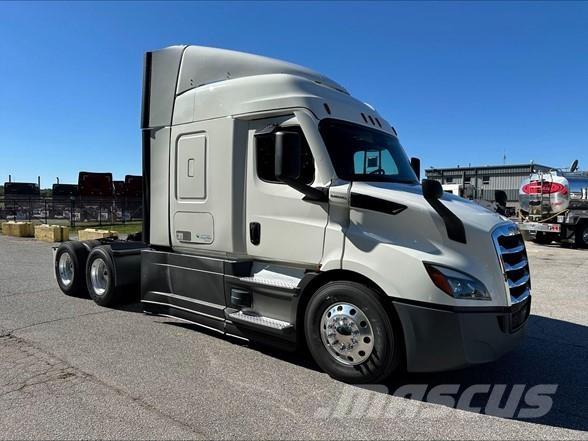 Freightliner CASCADIA 116 Trekkvogner