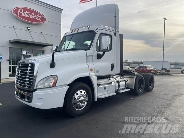 Freightliner CASCADIA 125 Trekkvogner