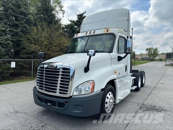 Freightliner CASCADIA 125 Trekkvogner