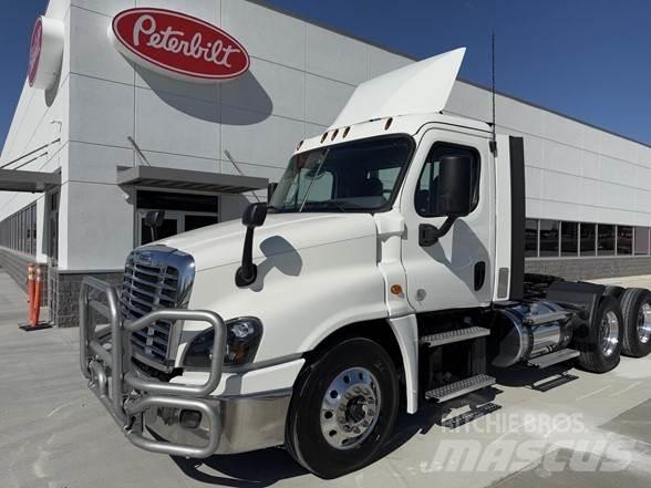 Freightliner CASCADIA 125 Trekkvogner