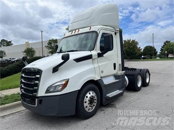 Freightliner CASCADIA 126 Trekkvogner