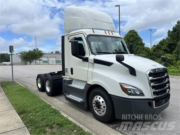 Freightliner CASCADIA 126 Trekkvogner