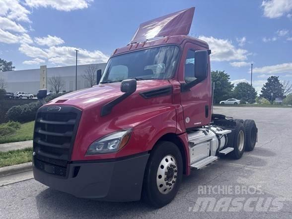 Freightliner CASCADIA 126 Trekkvogner
