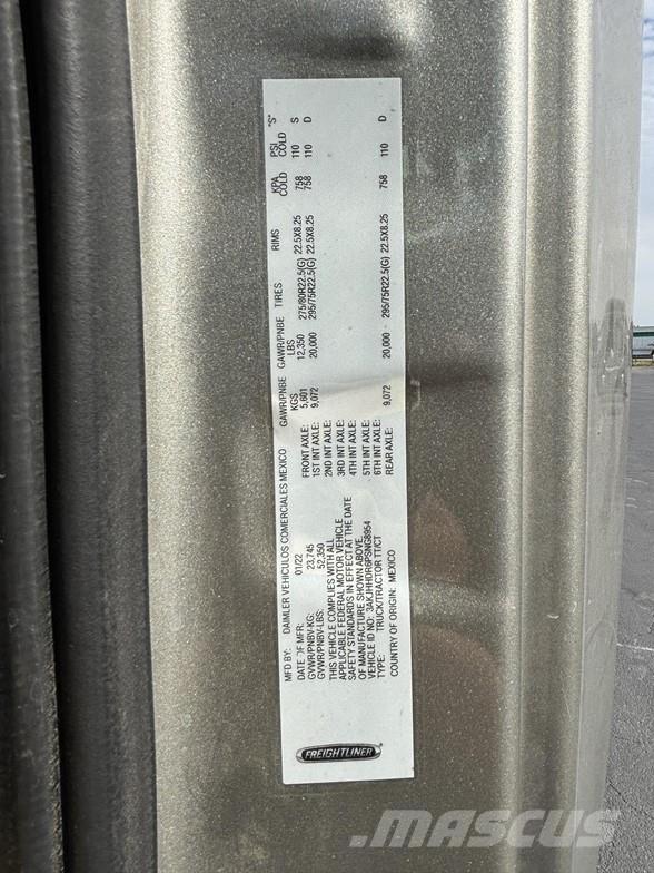 Freightliner CASCADIA 126 Trekkvogner