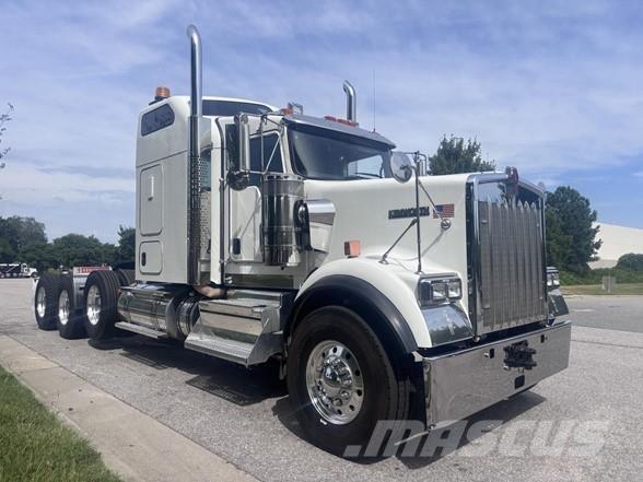 Kenworth W900B Trekkvogner