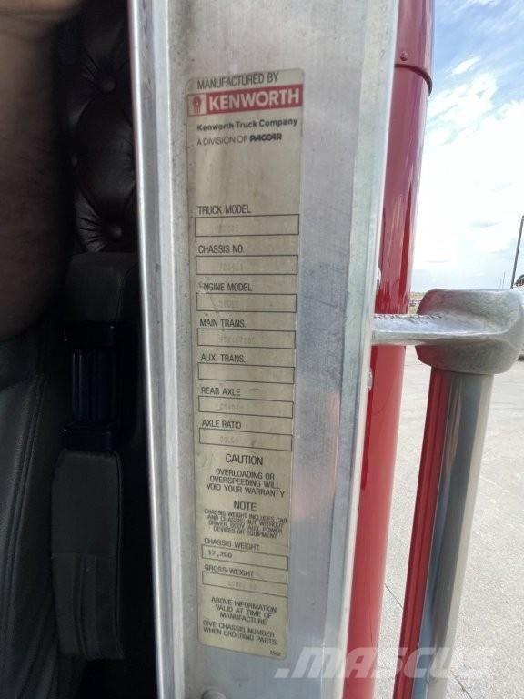 Kenworth W900B Trekkvogner
