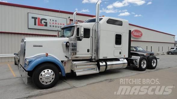 Kenworth W900L Trekkvogner