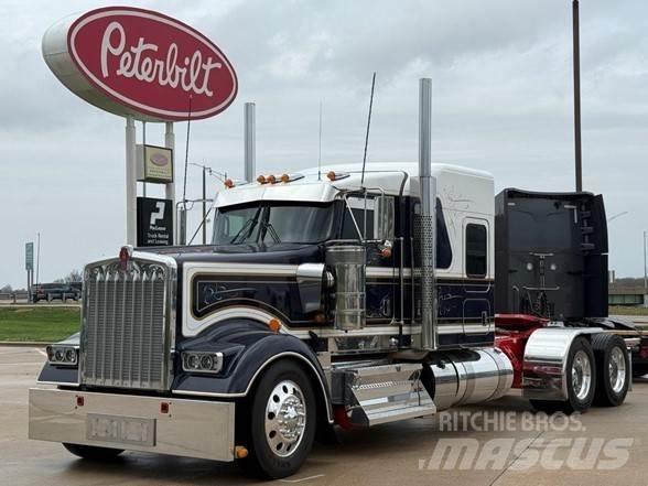 Kenworth W900L Trekkvogner