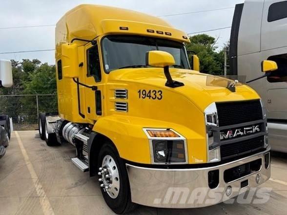 Mack ANTHEM 64T Trekkvogner