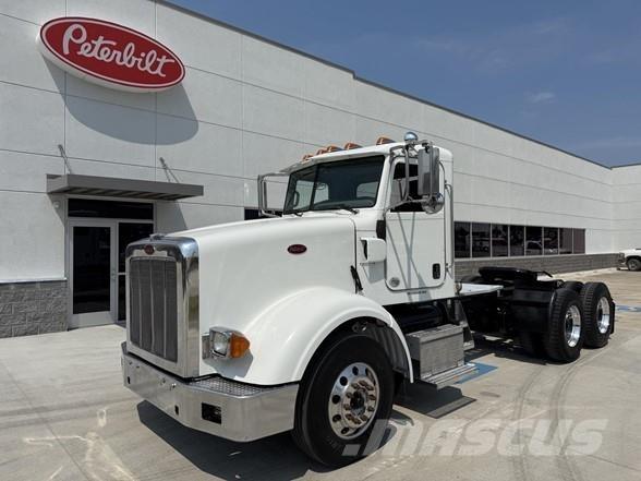Peterbilt 367 Trekkvogner