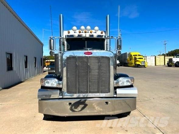 Peterbilt 389 Trekkvogner
