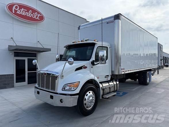 Peterbilt 536 Skapbiler