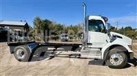Peterbilt 537 Chassis